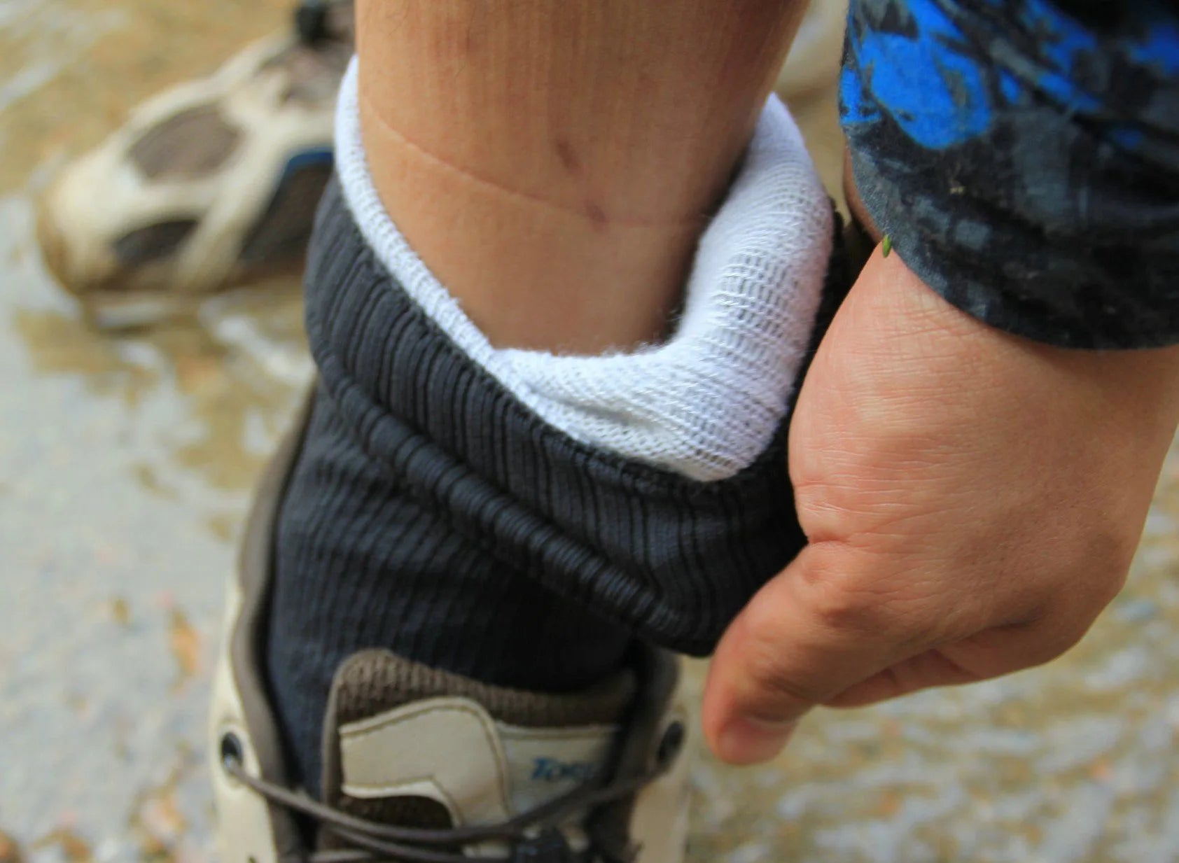 Waterproof Outdoor Socks – Warm & Breathable Winter Hiking Socks