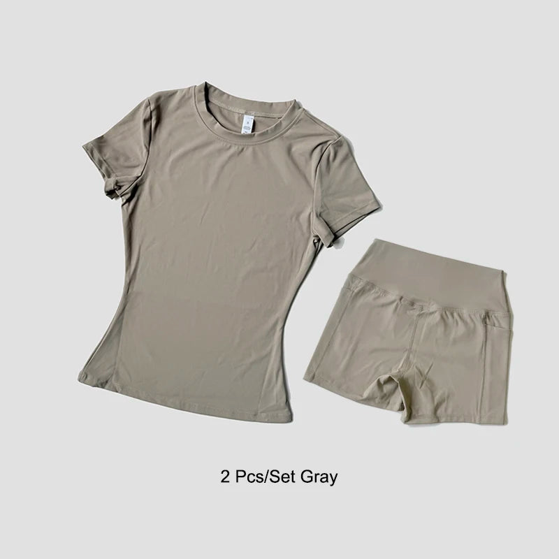 Women’s Seamless Yoga Set – Short Sleeve Crop Top & High-Waist Gym Shorts