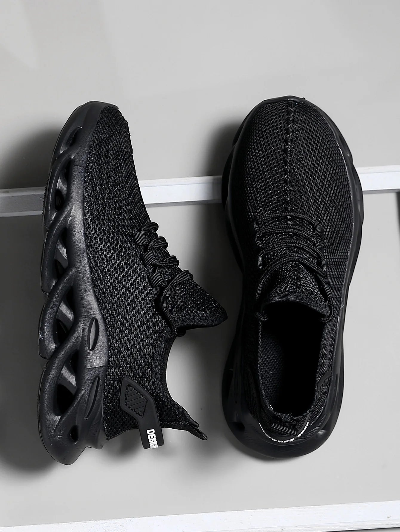 Men & Women Sports Running Shoes – Breathable Casual Sneakers