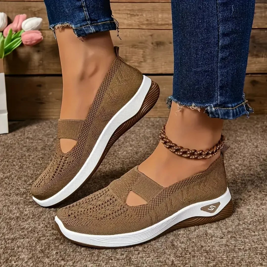 Women’s Solid Color Breathable Sneakers – Low-Top Casual Shoes