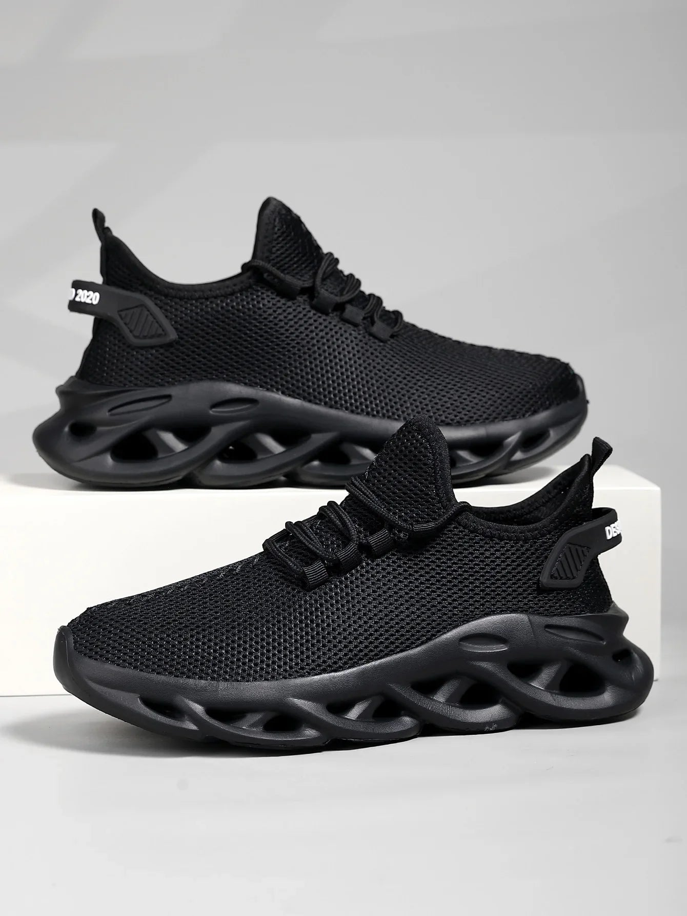 Men’s Casual Breathable Sneakers – Lightweight Running & Walking Shoes