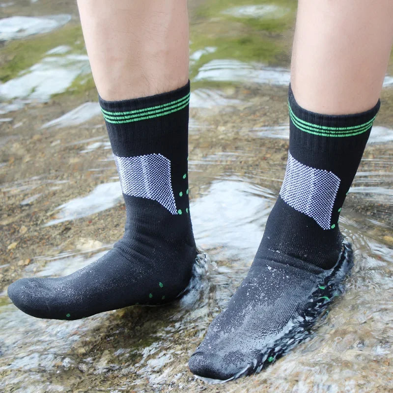 Waterproof Outdoor Socks – Warm & Breathable Winter Hiking Socks