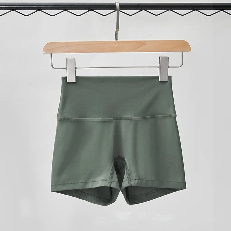 GymHUB High-Waist Hip-Lifting Yoga Shorts – 3/4 Quick-Dry Pants