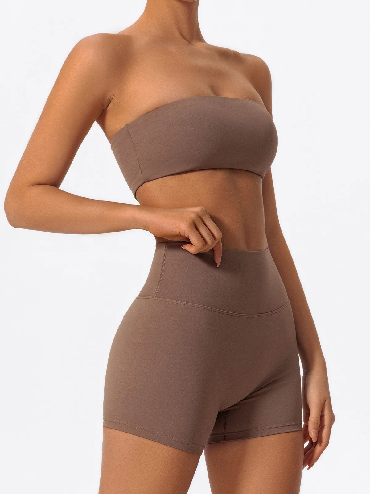 Two-Piece Women’s Fitness Set – Strapless Sports Bra & Gym Crop Top