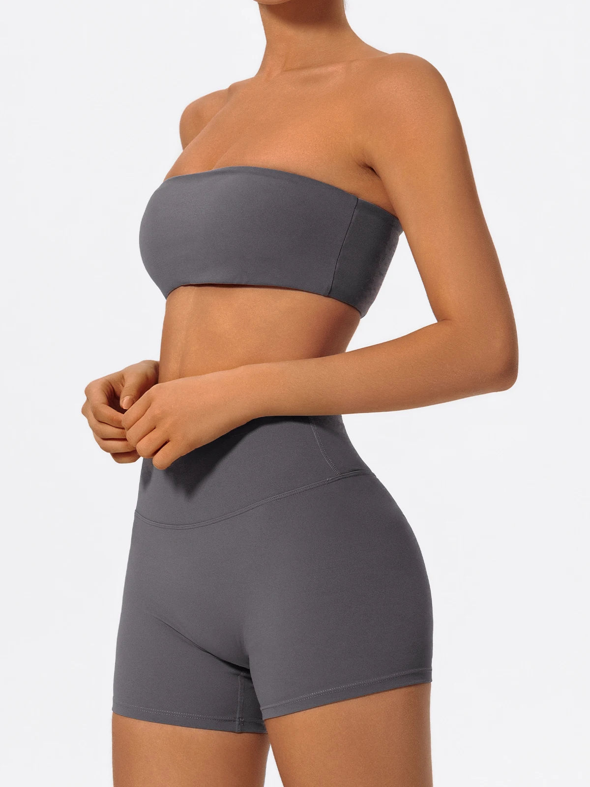 Two-Piece Women’s Fitness Set – Strapless Sports Bra & Gym Crop Top