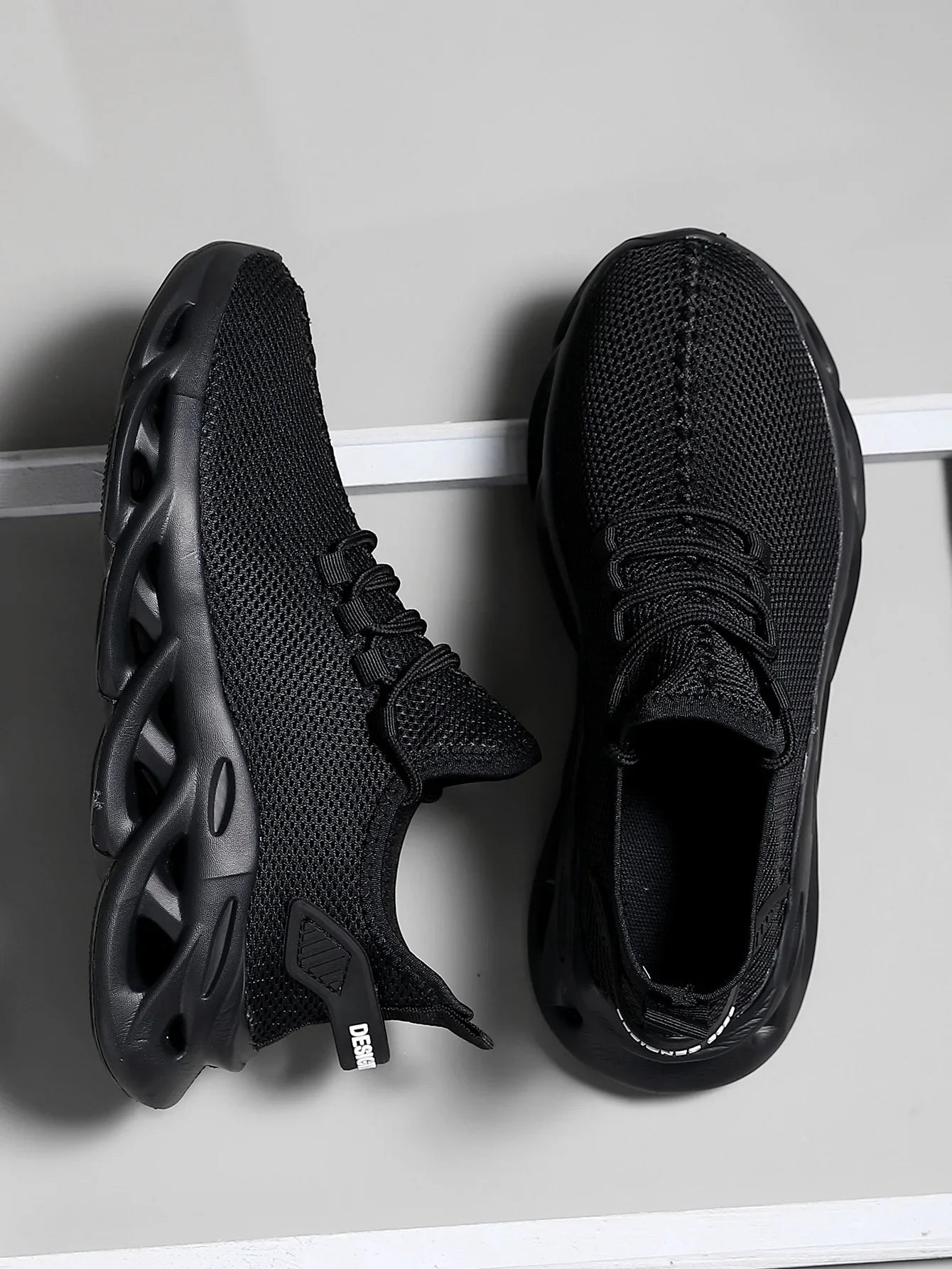 Men’s Casual Breathable Sneakers – Lightweight Running & Walking Shoes