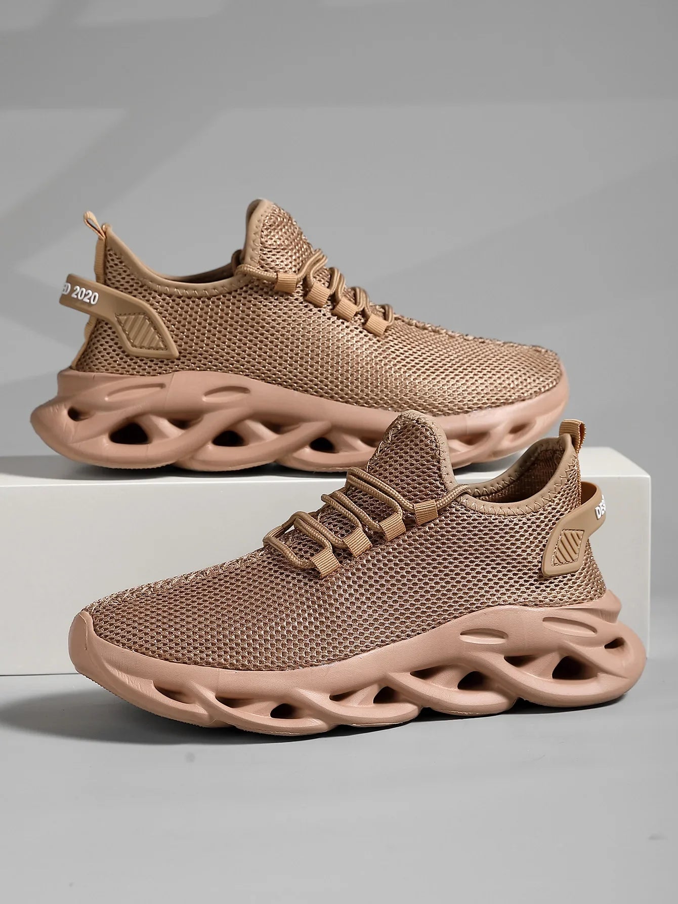 Men’s Casual Breathable Sneakers – Lightweight Running & Walking Shoes