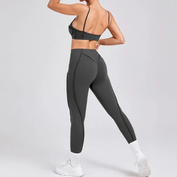 Seamless Yoga Set – High-Waist Leggings & Backless Sports Bra