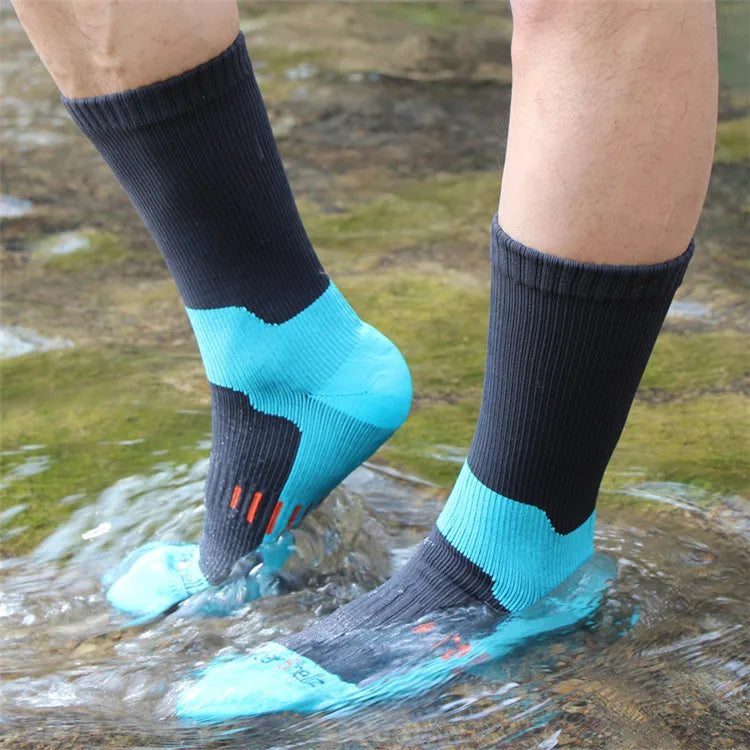 Waterproof Outdoor Socks – Warm & Breathable Winter Hiking Socks