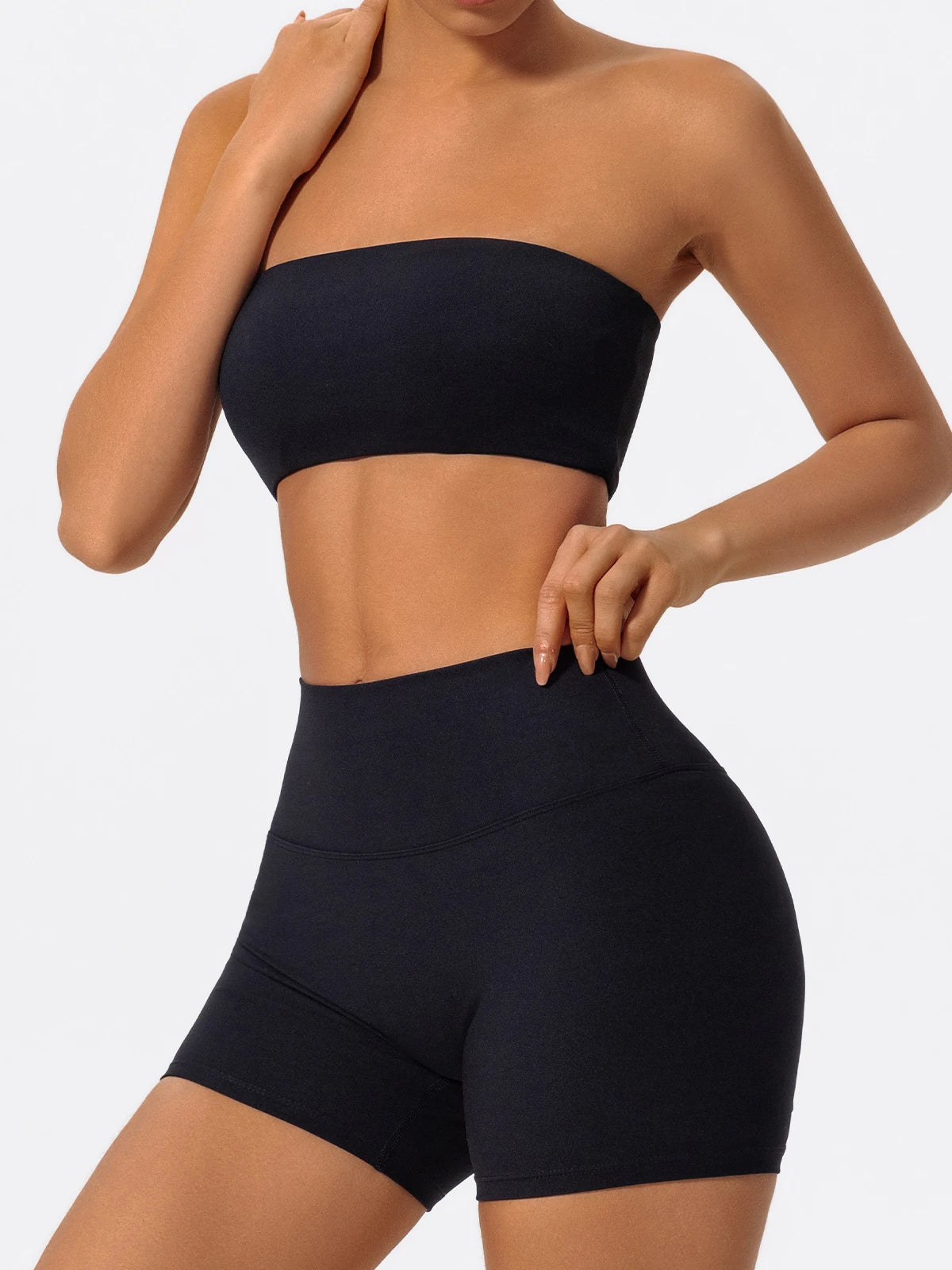 Two-Piece Women’s Fitness Set – Strapless Sports Bra & Gym Crop Top