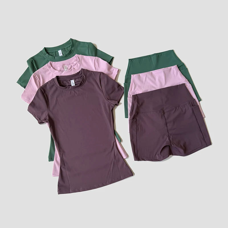 Women’s Seamless Yoga Set – Short Sleeve Crop Top & High-Waist Gym Shorts