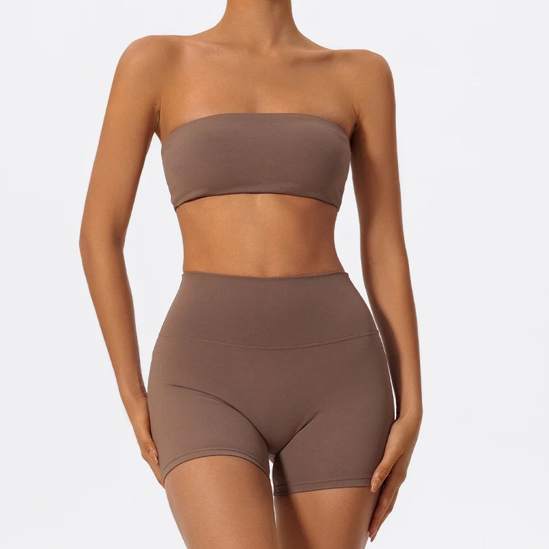 Two-Piece Women’s Fitness Set – Strapless Sports Bra & Gym Crop Top