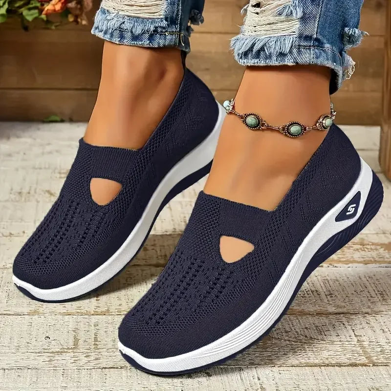 Women’s Solid Color Breathable Sneakers – Low-Top Casual Shoes