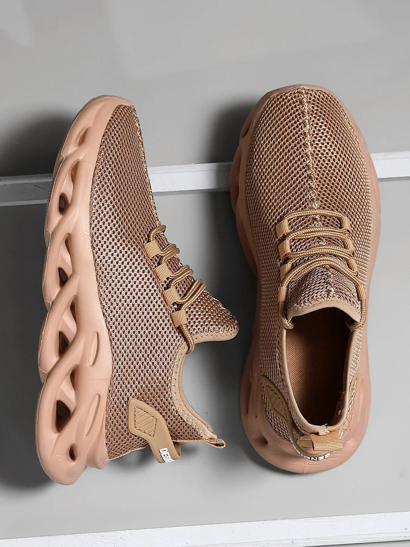 Men’s Casual Breathable Sneakers – Lightweight Running & Walking Shoes