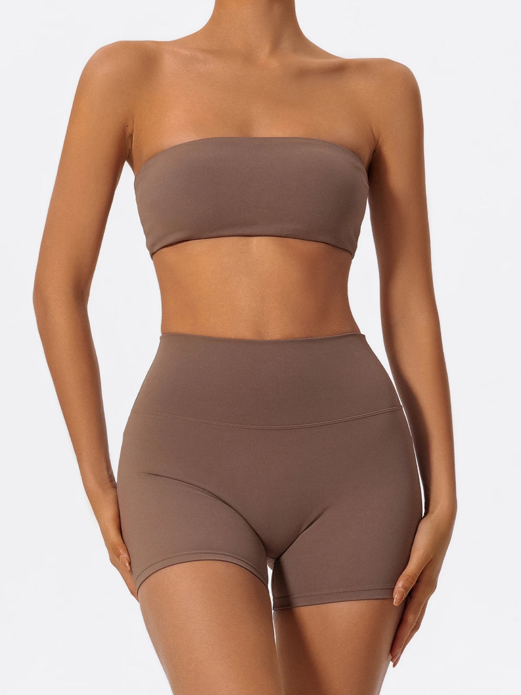Two-Piece Women’s Fitness Set – Strapless Sports Bra & Gym Crop Top