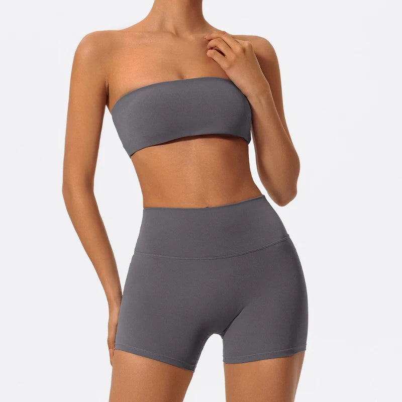 Two-Piece Women’s Fitness Set – Strapless Sports Bra & Gym Crop Top