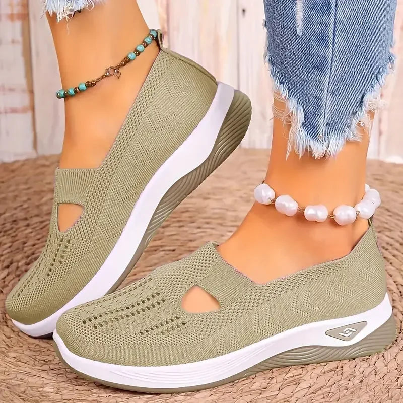Women’s Solid Color Breathable Sneakers – Low-Top Casual Shoes