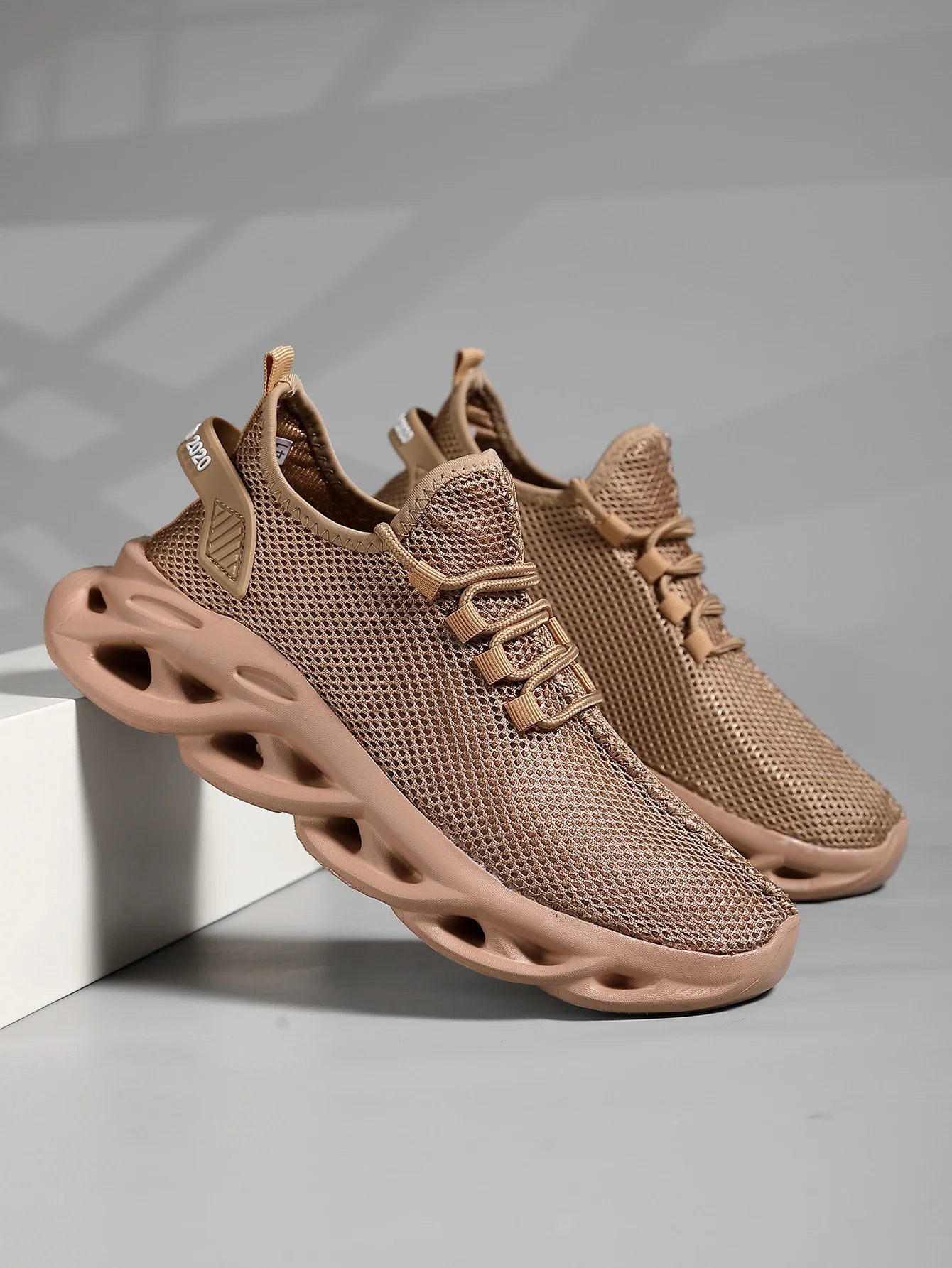 Men’s Casual Breathable Sneakers – Lightweight Running & Walking Shoes