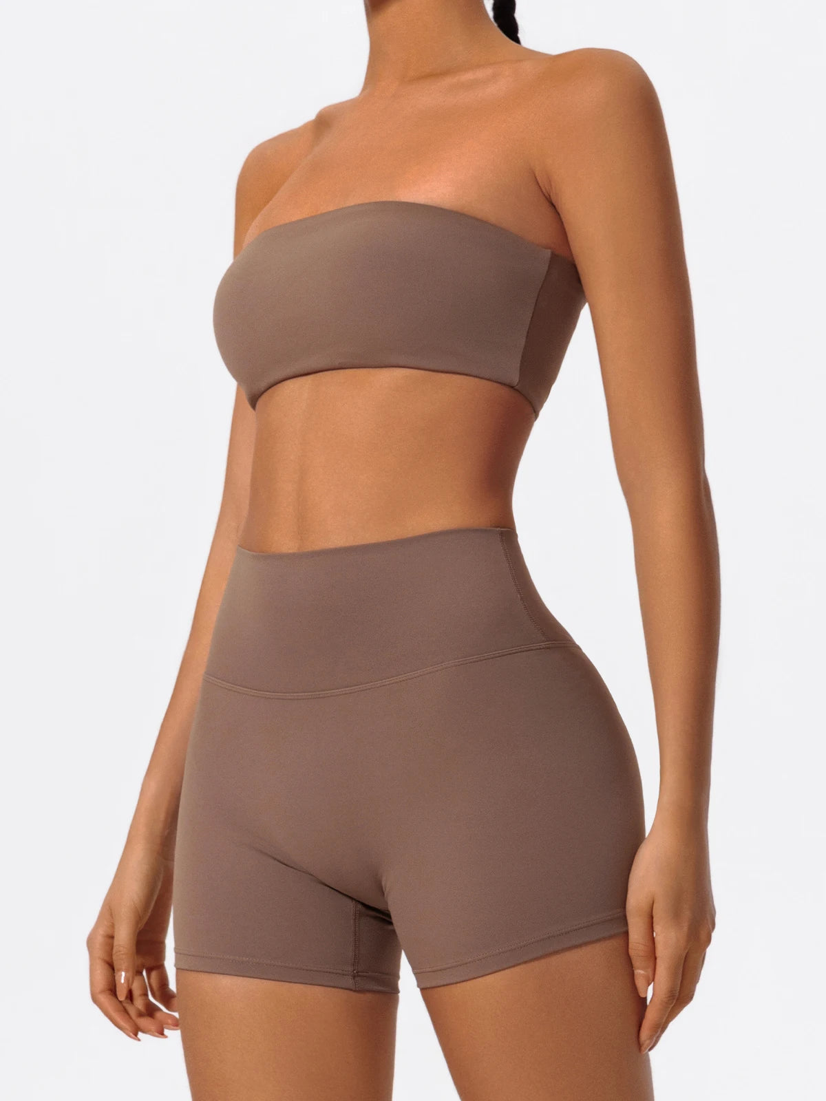 Two-Piece Women’s Fitness Set – Strapless Sports Bra & Gym Crop Top