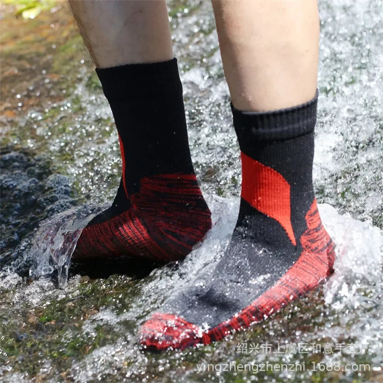 Waterproof Outdoor Socks – Warm & Breathable Winter Hiking Socks