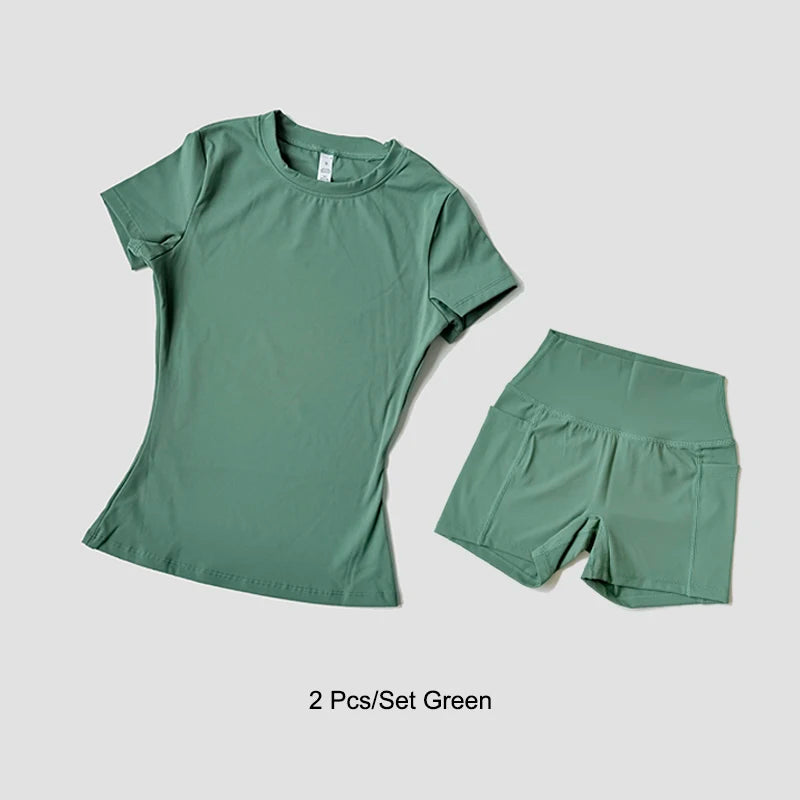 Women’s Seamless Yoga Set – Short Sleeve Crop Top & High-Waist Gym Shorts