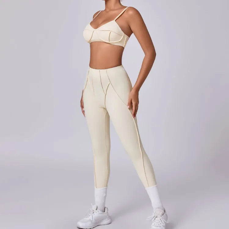 Seamless Yoga Set – High-Waist Leggings & Backless Sports Bra